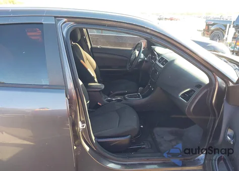 2014 Dodge Avenger Se z USA, uszkodzony, nr VIN 1C3CDZAB2EN202410